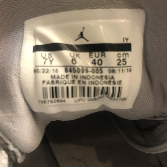 Jordan Future Grey - Picture 7 of 7